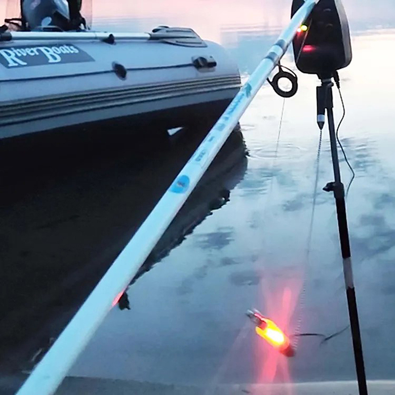 Fishing Equipment Holder - Alarm Gigitan Ikan Mas dengan Lampu